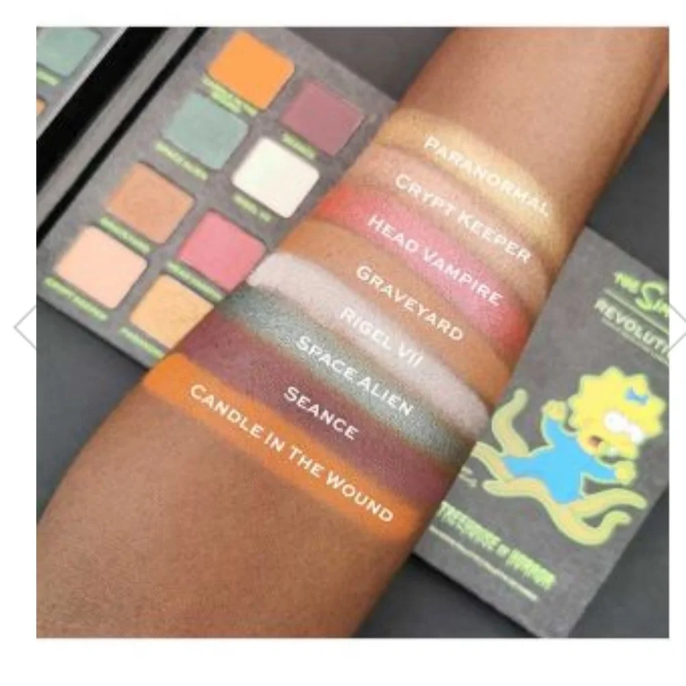 Revolution The Simpsons Mini Eyeshadow Palette Alien Maggie